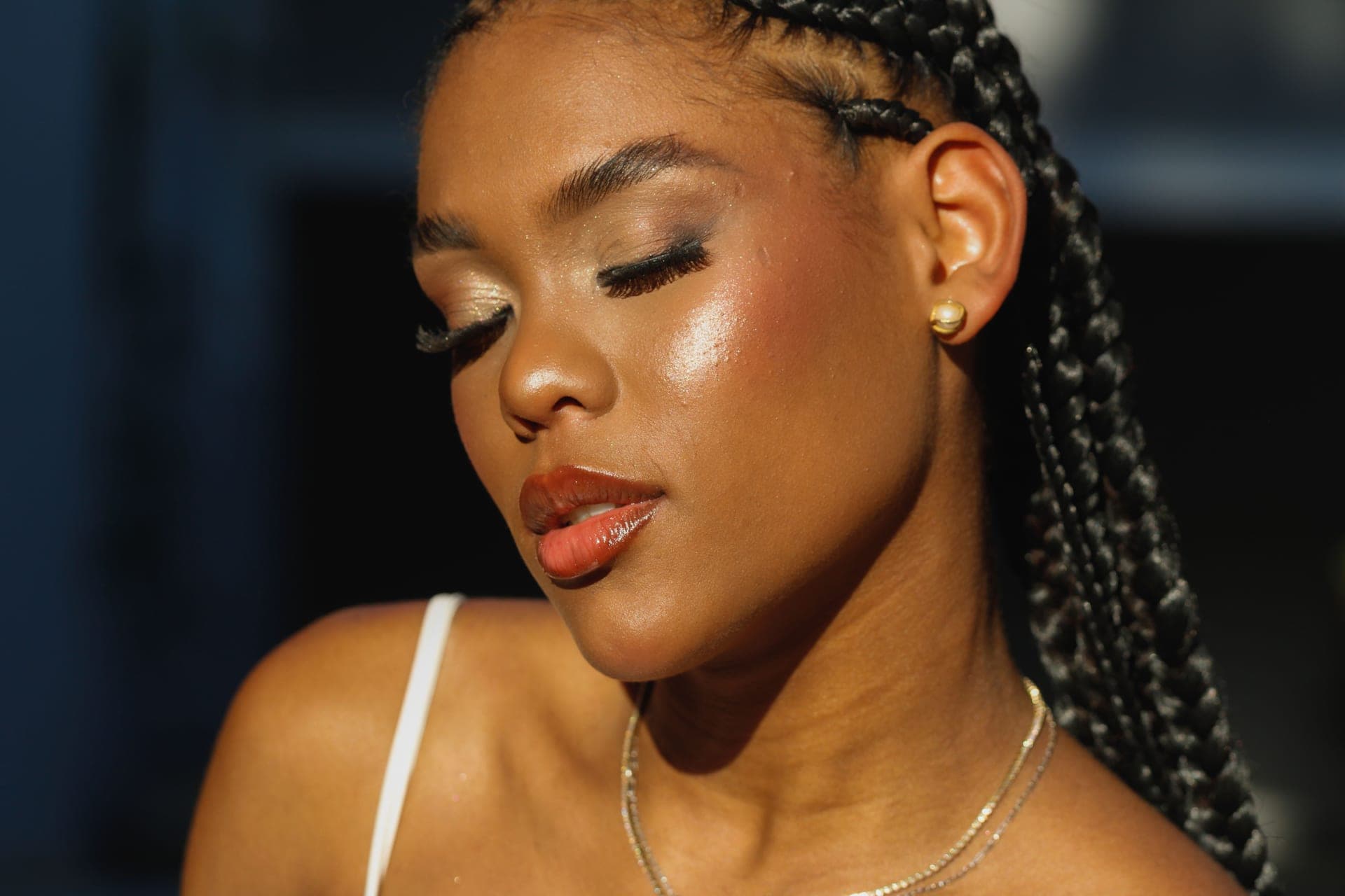 Smooth, pressed natural hair photographed in daylight